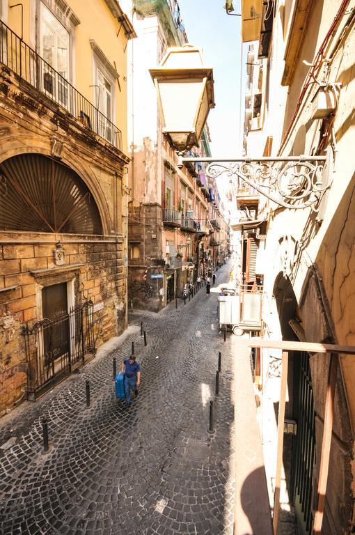 Look House Apartment Napoli Bagian luar foto