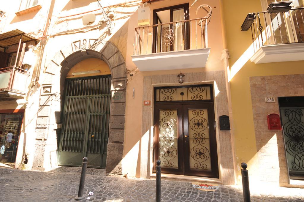 Look House Apartment Napoli Bagian luar foto