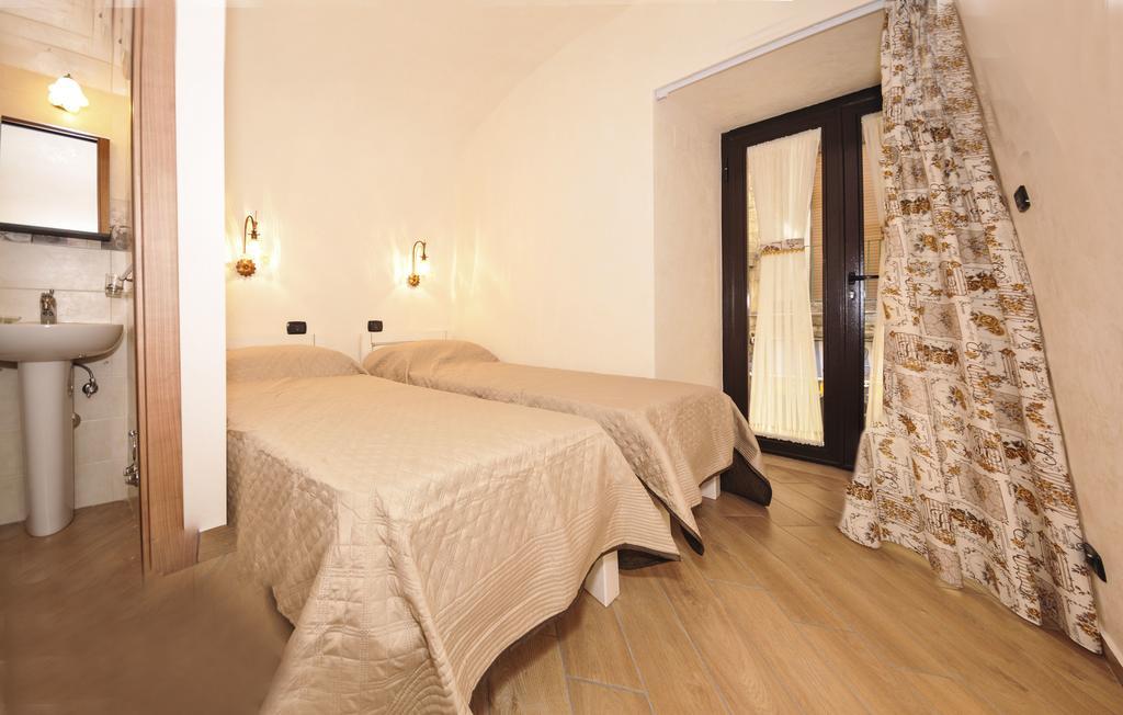 Look House Apartment Napoli Bagian luar foto